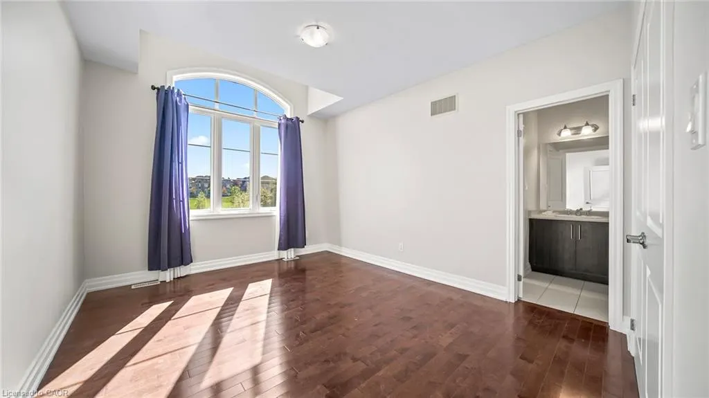 129 Robert Berry Crescent Crescent