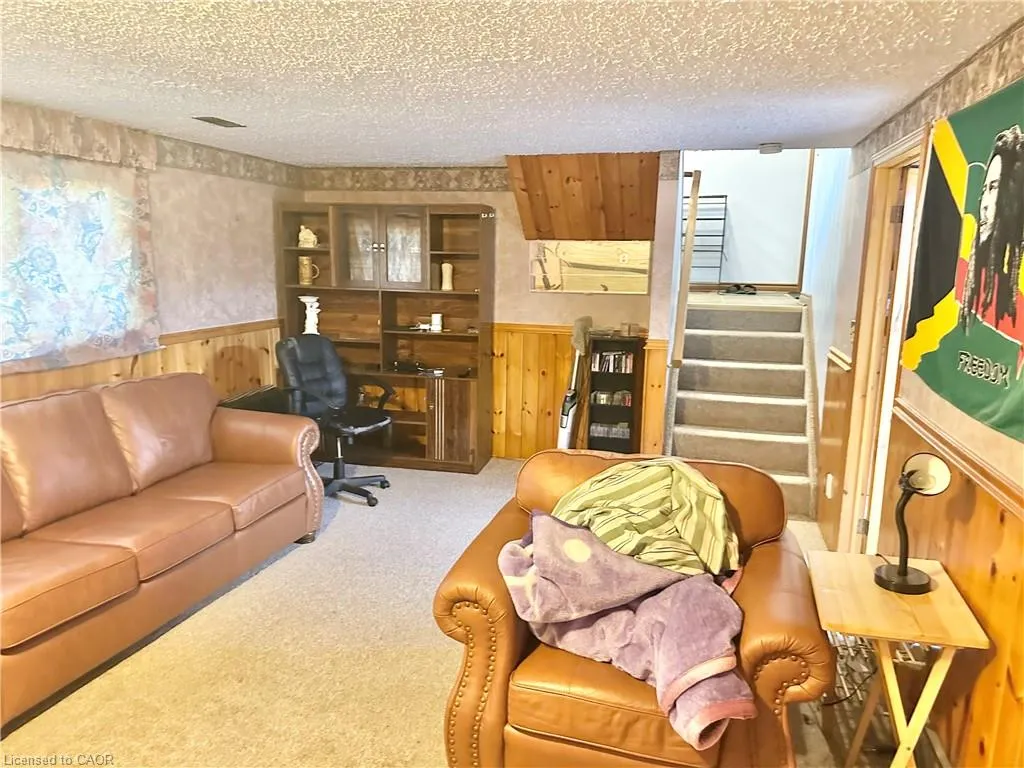 21 Carriage Road