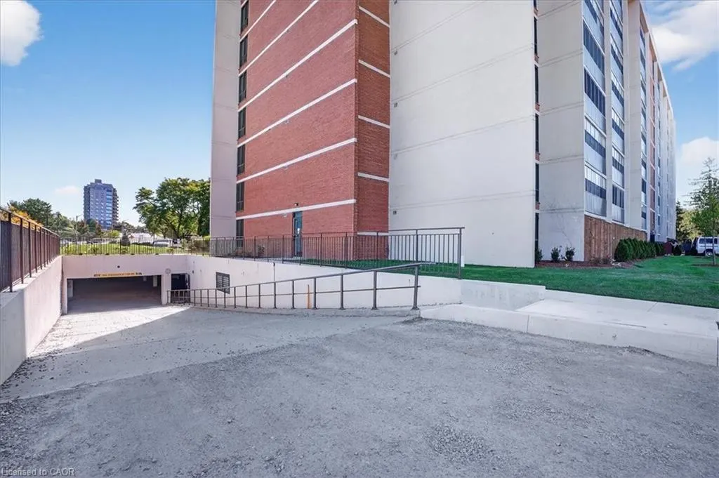 65 Westmount Road N, #108