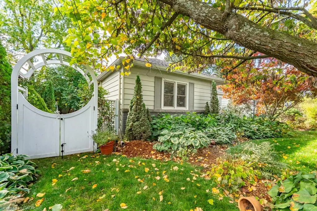 32 Parker Avenue