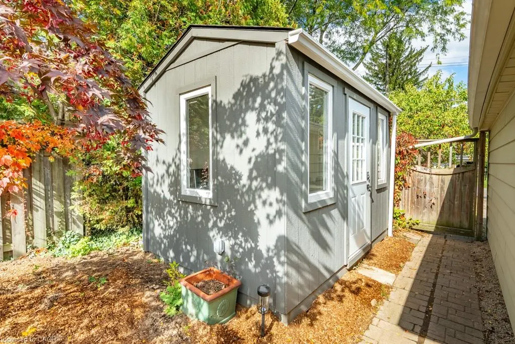 32 Parker Avenue