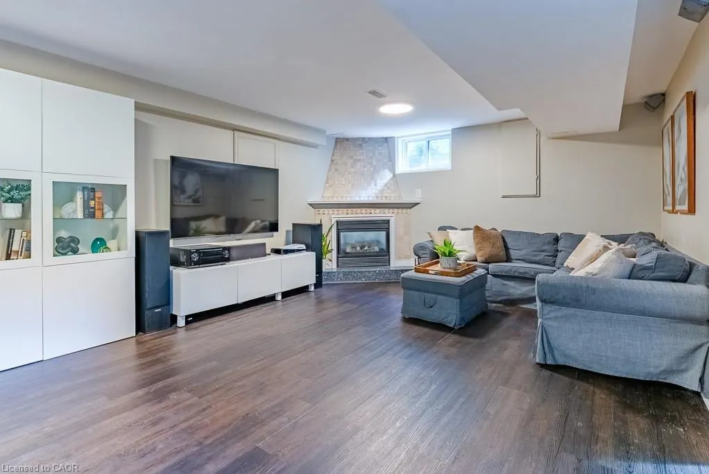32 Parker Avenue