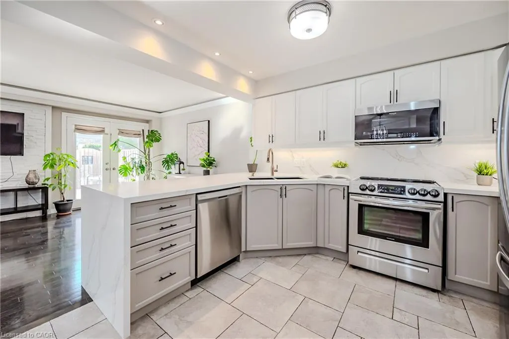 54 Geranium Avenue