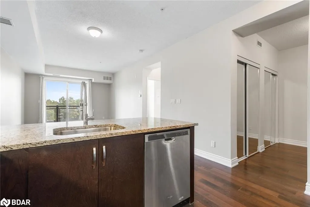 3170 Erin Mills Parkway, #333