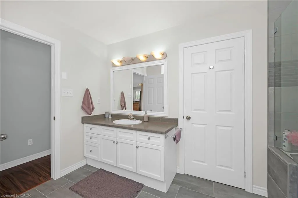 307 Brant County Rd #18