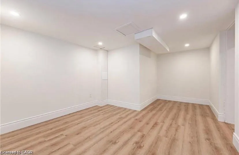 17 Hilda Place