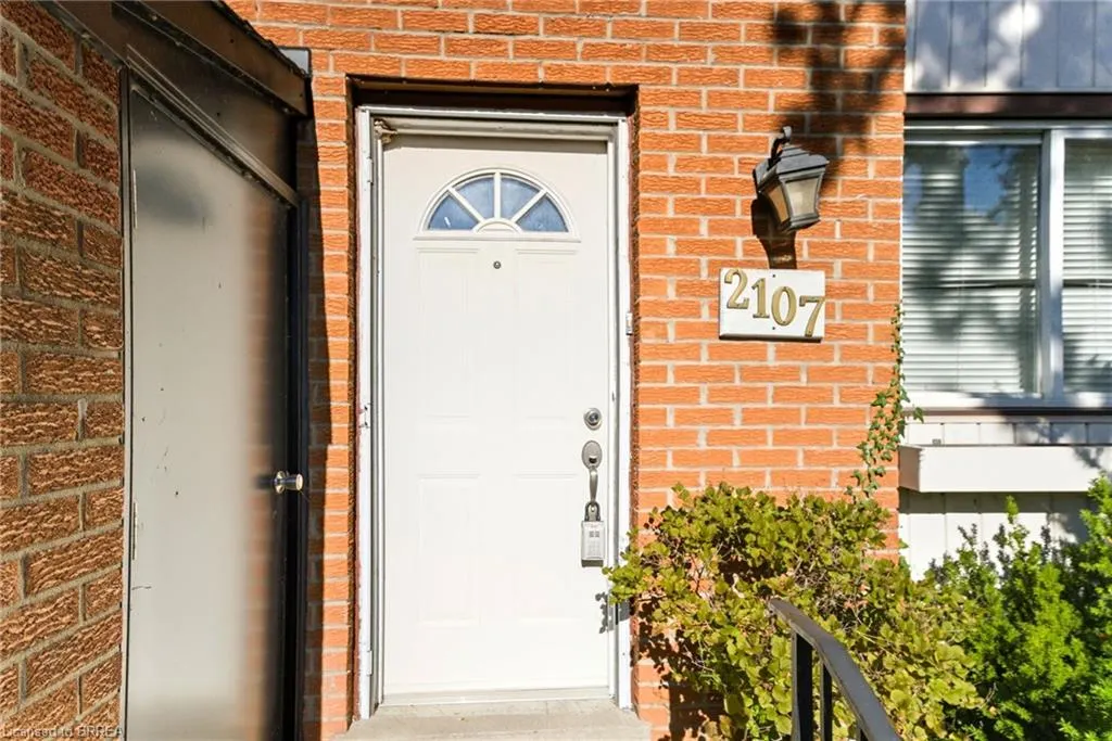 2107 Marine Drive, #21