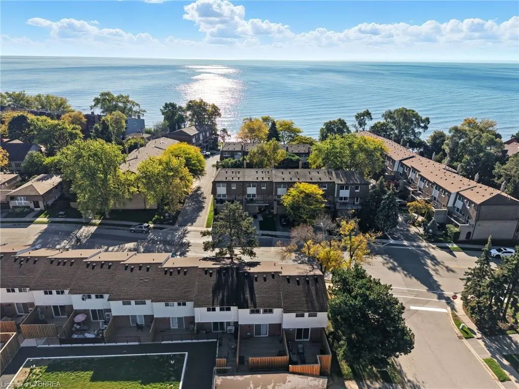 2107 Marine Drive, #21
