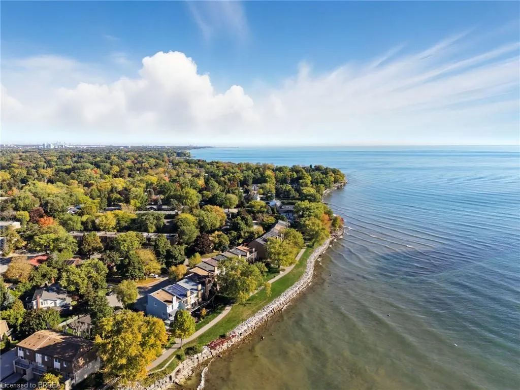 2107 Marine Drive, #21