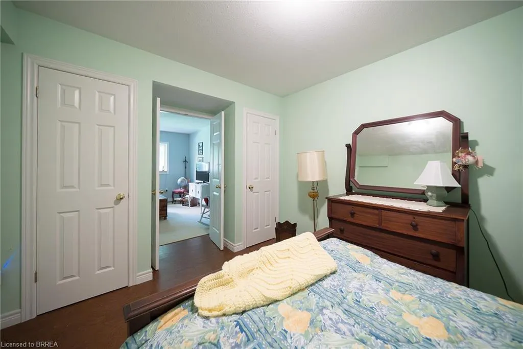 24 Hardy Road, #8