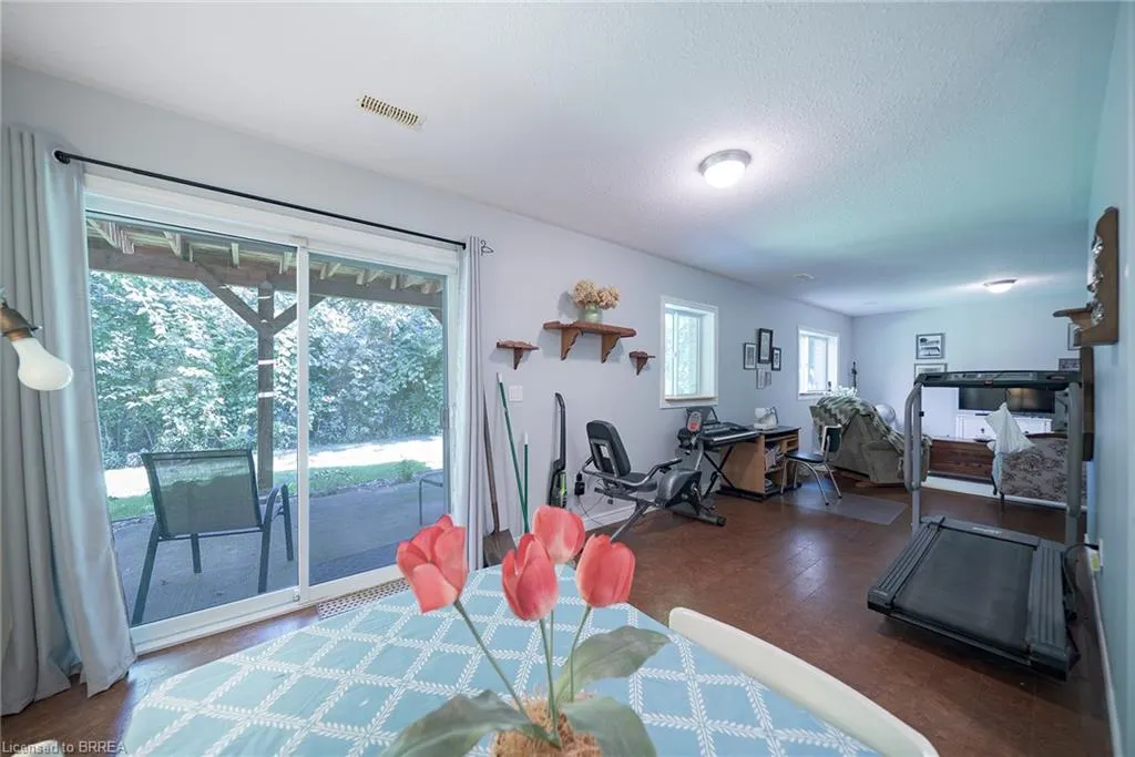 24 Hardy Road, #8