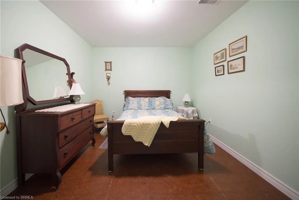 24 Hardy Road, #8