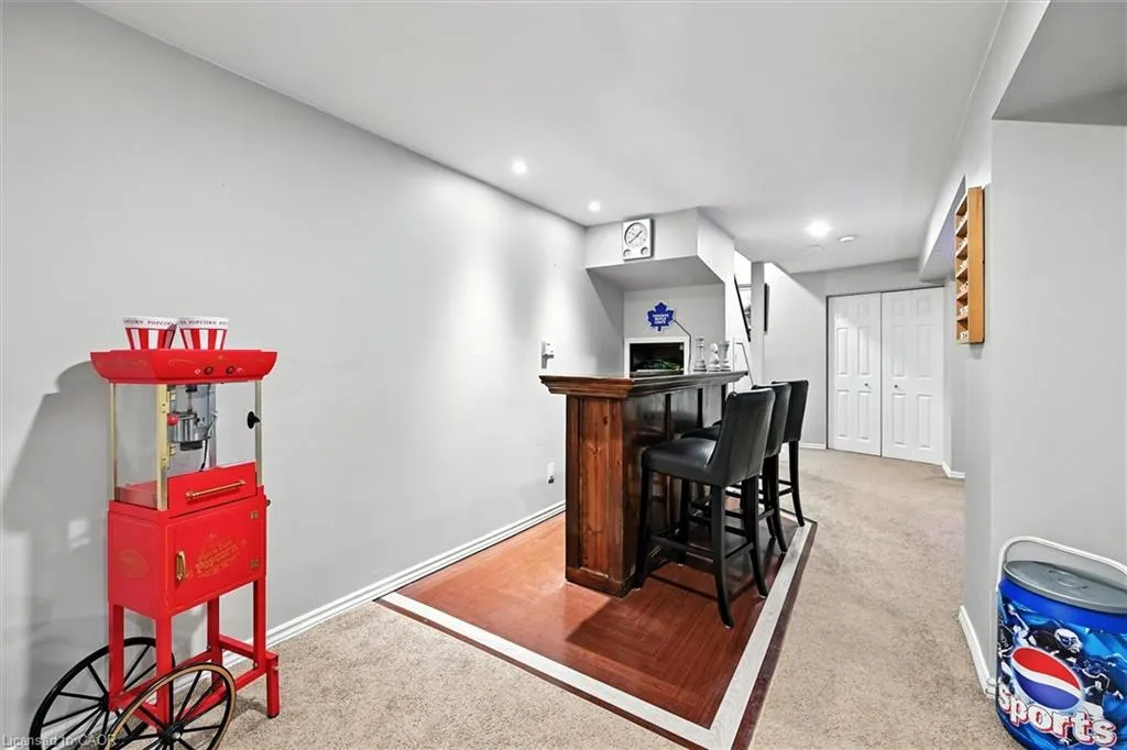 479 Taylor Crescent
