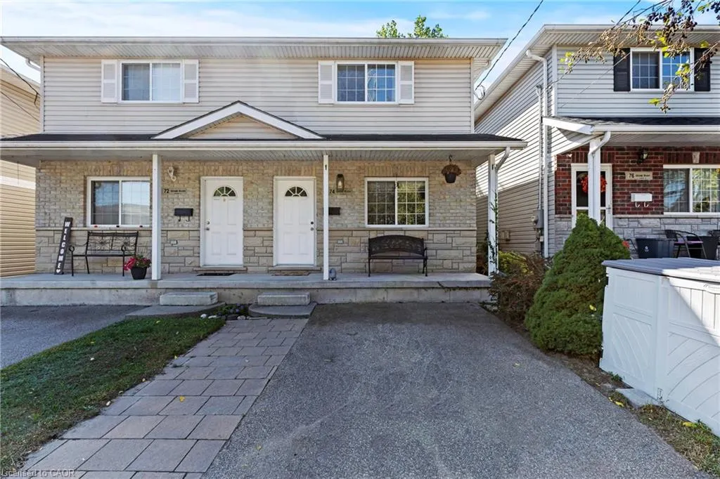 74 Grand River Avenue