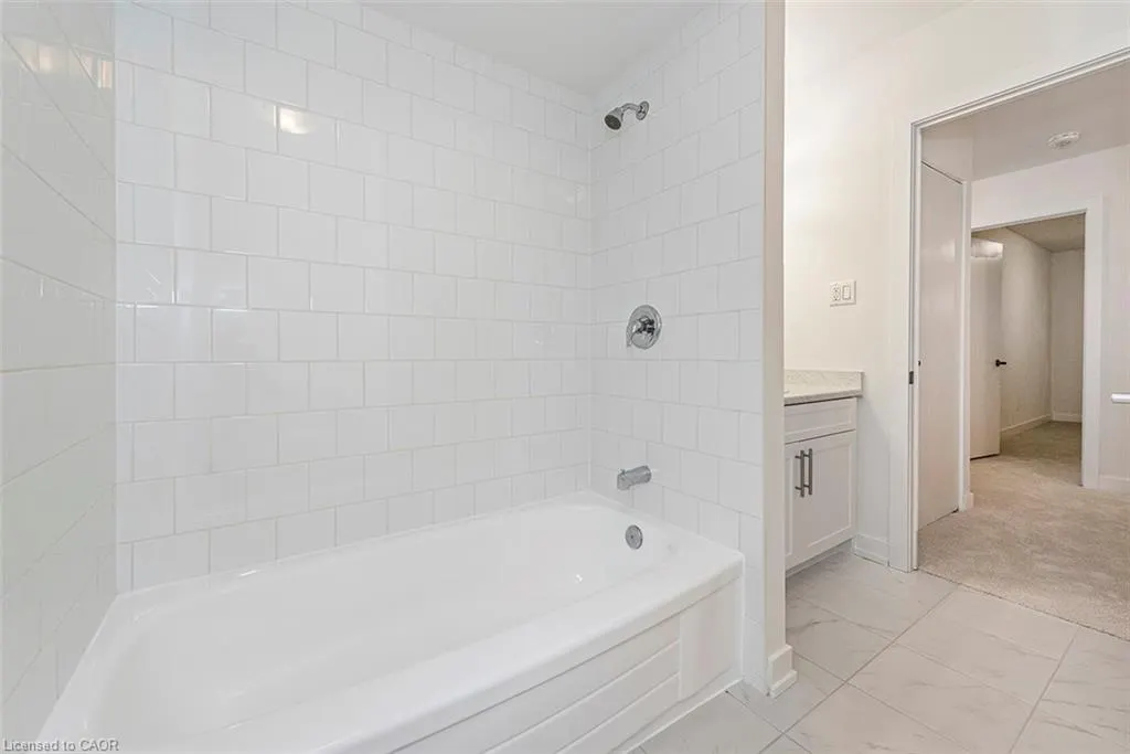 1444 Upper Ottawa Street, #26