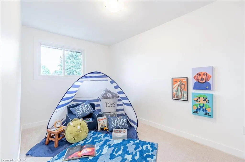 54 Woodman Drive N