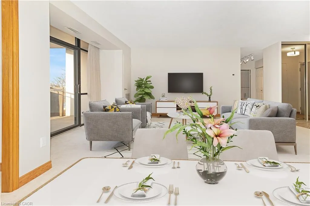 500 Green Road, #303