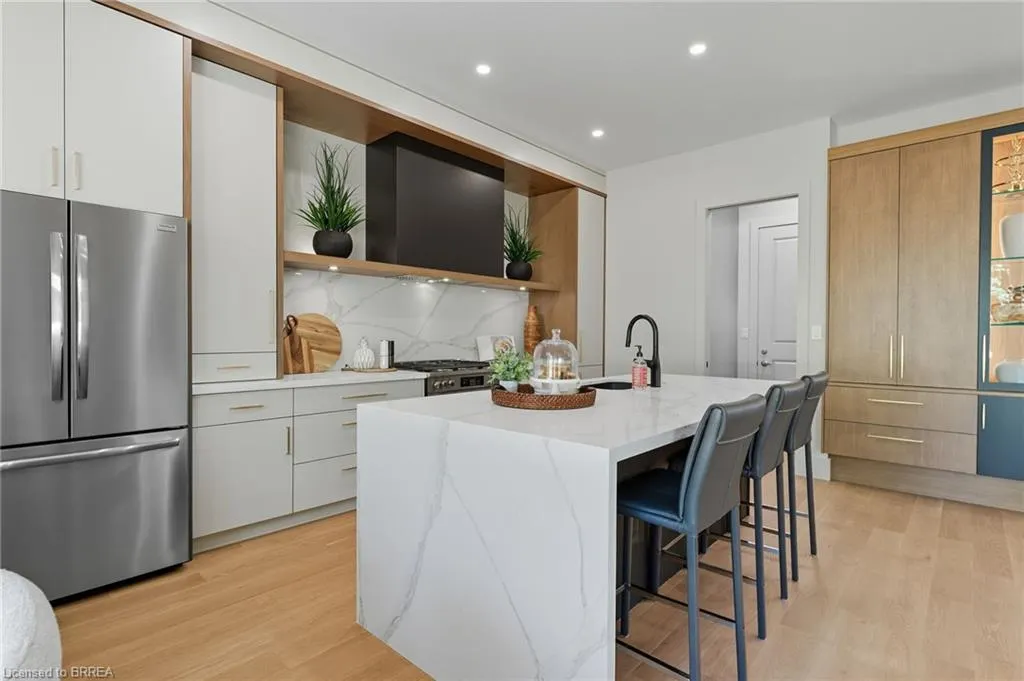 141 Parkside Drive