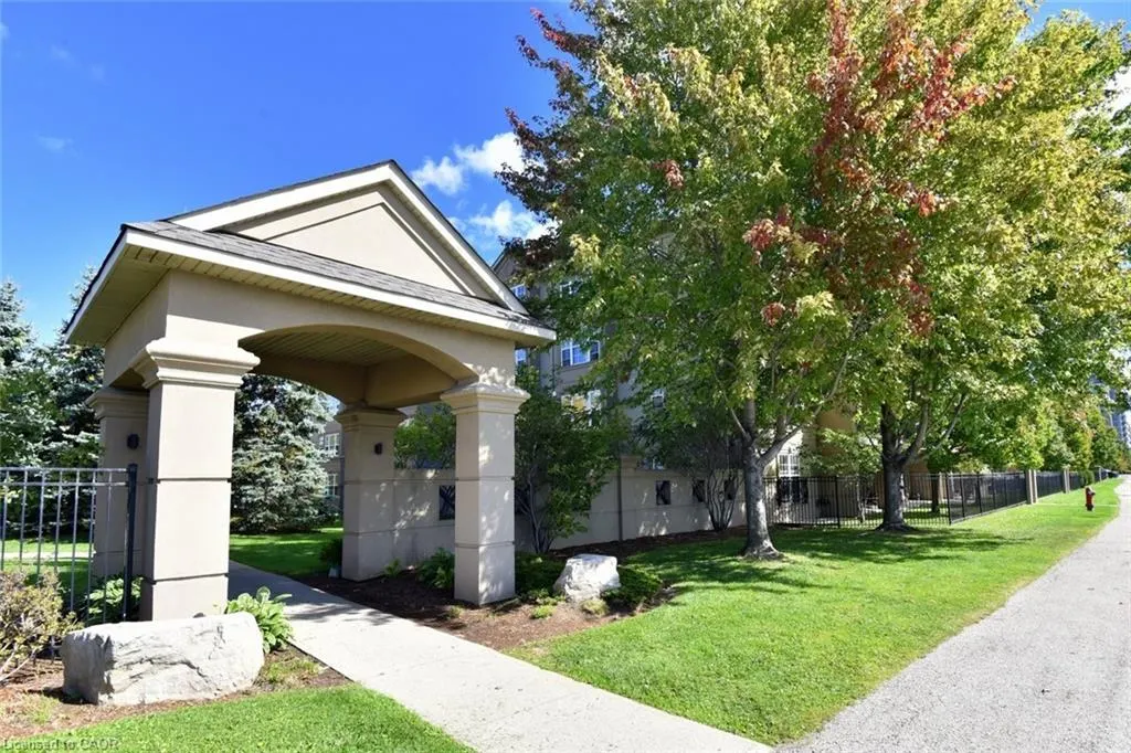 2035 Appleby Line, #103