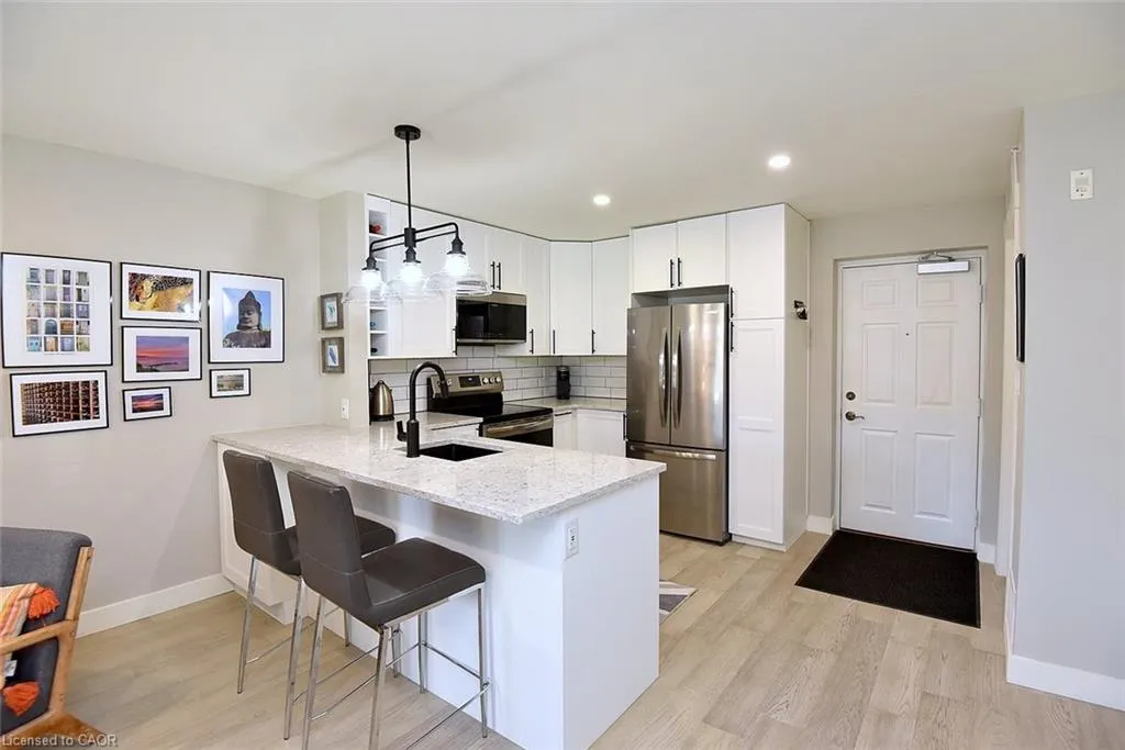 2035 Appleby Line, #103