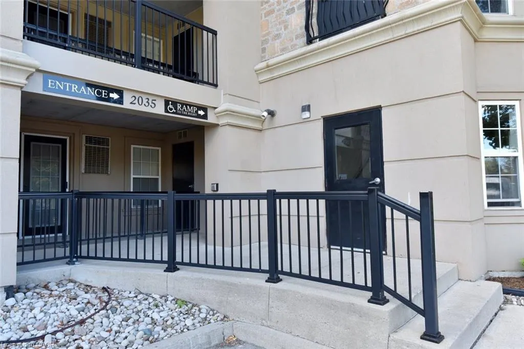 2035 Appleby Line, #103