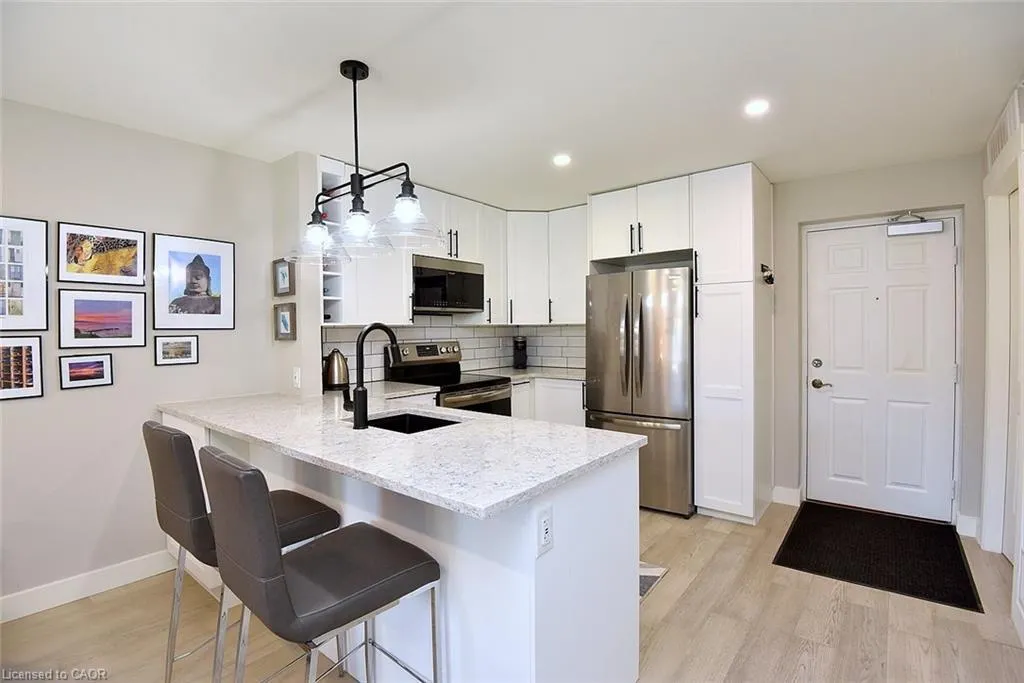 2035 Appleby Line, #103