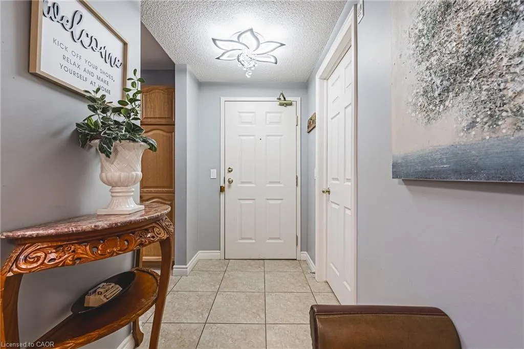 990 Golf Links Road, #308