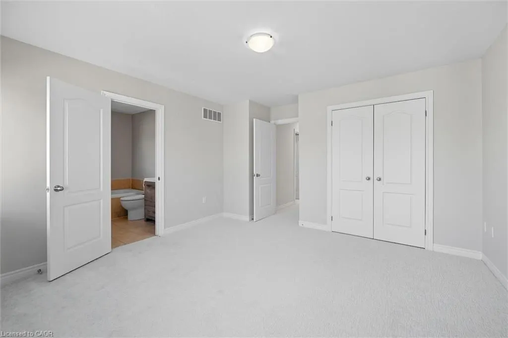 88 Wood Street E