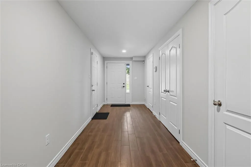 88 Wood Street E