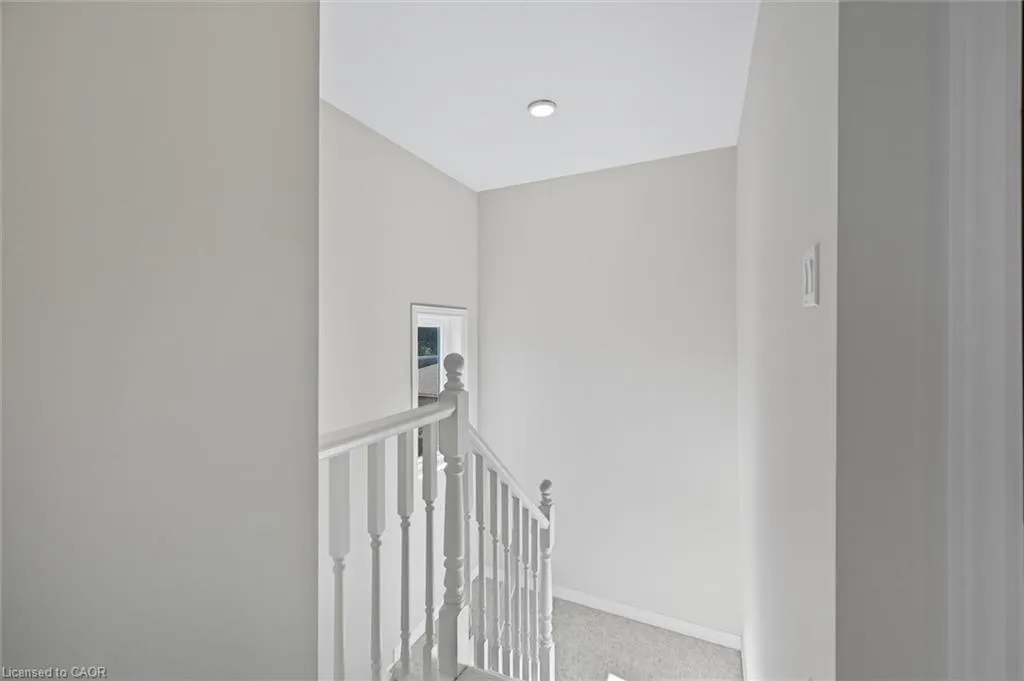 88 Wood Street E