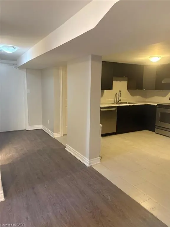 4 Hart Place, #LOWER