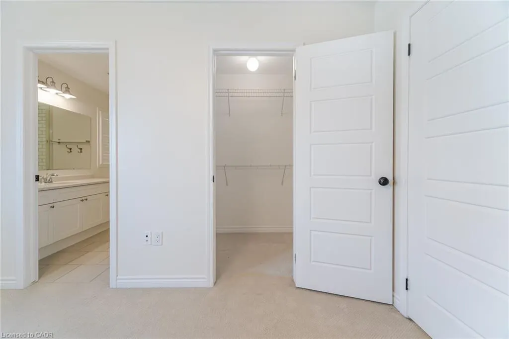 28 Pickett Place
