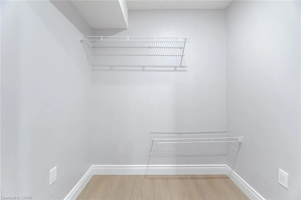 28 Pickett Place