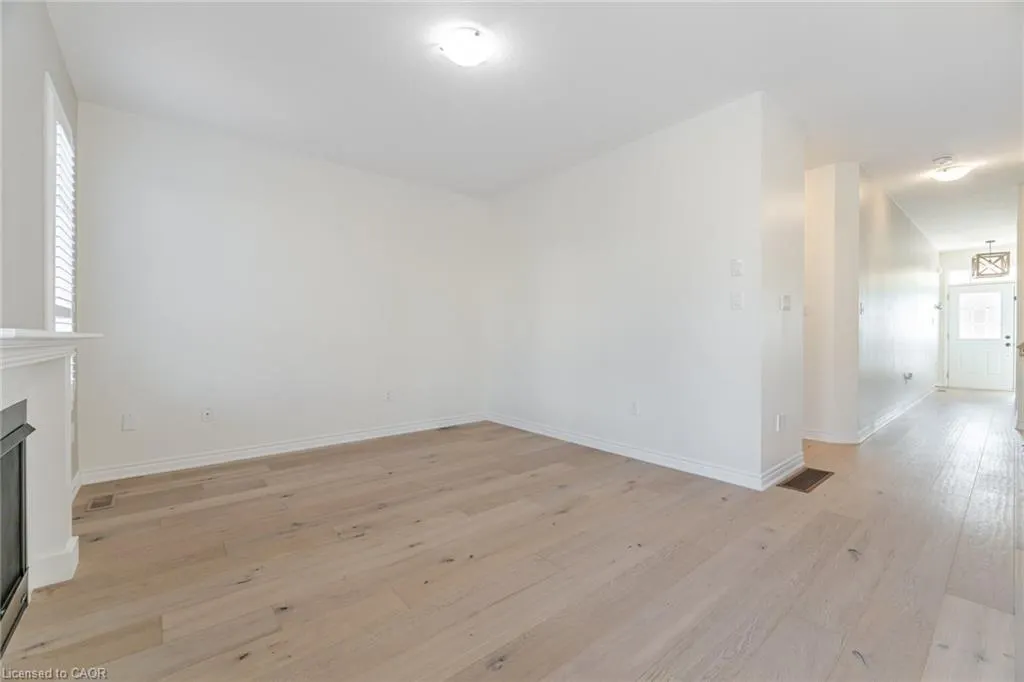 28 Pickett Place