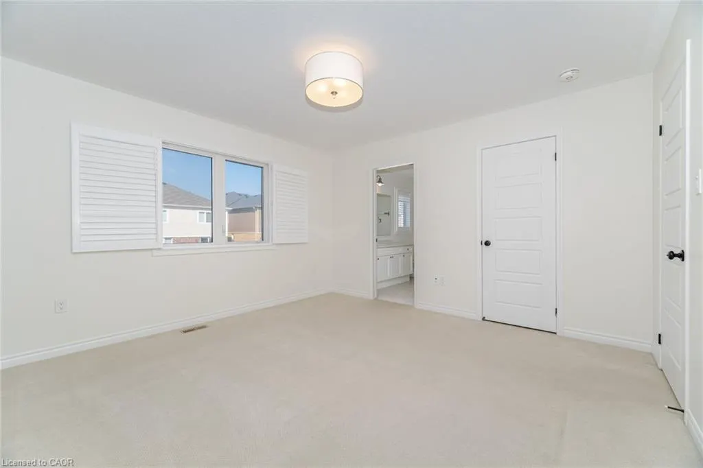28 Pickett Place