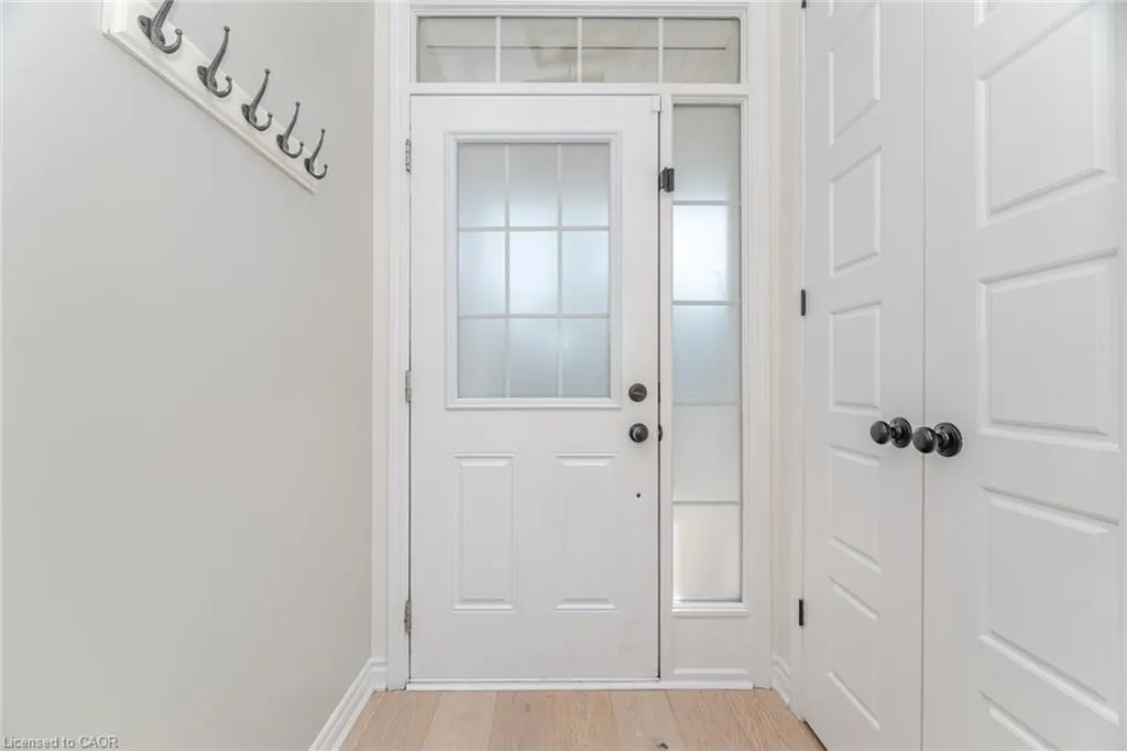28 Pickett Place