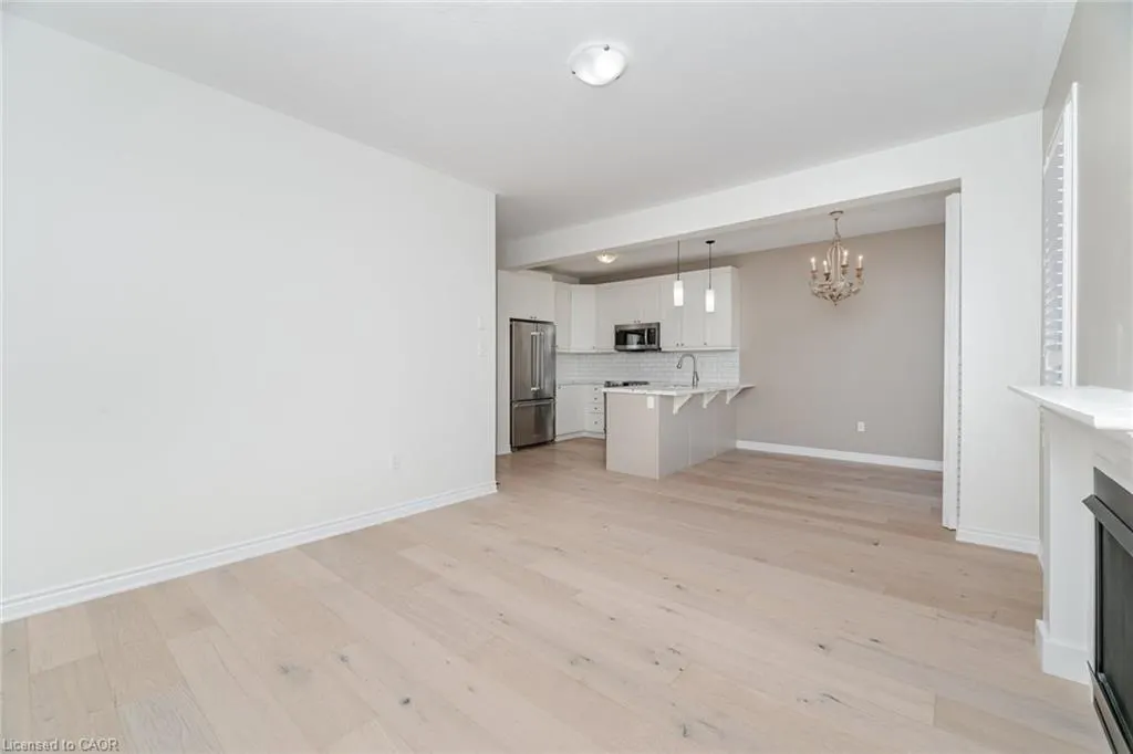 28 Pickett Place