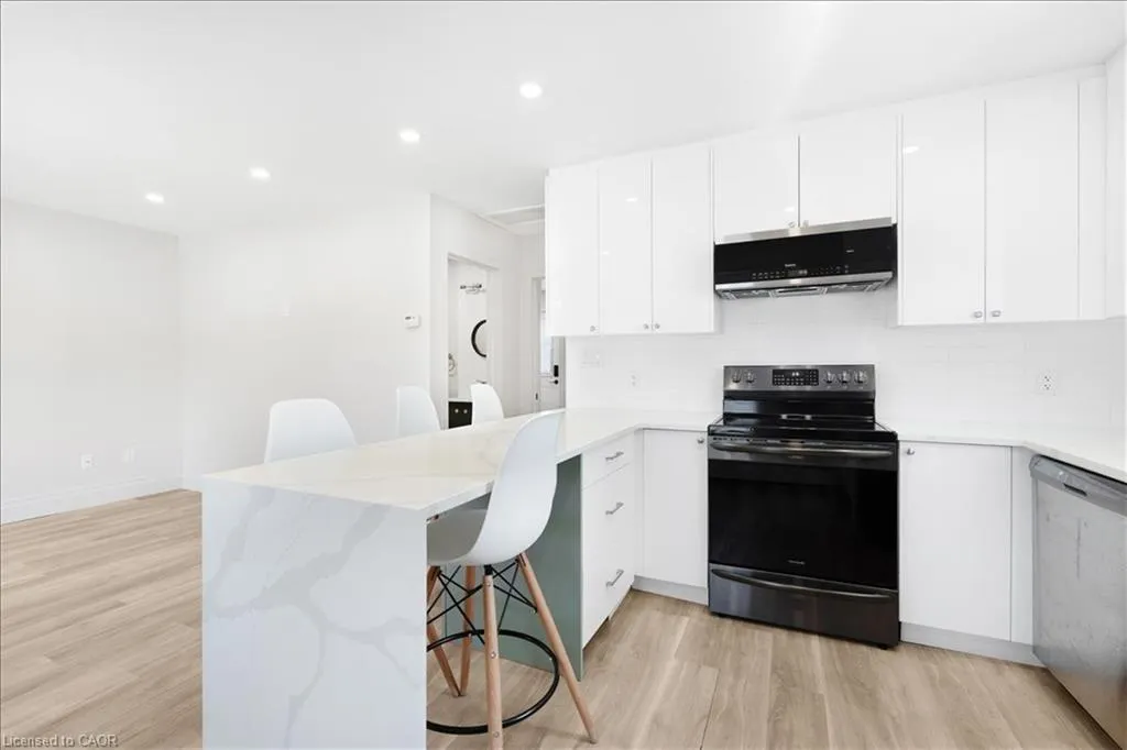 449 Upper Wellington Street, #1