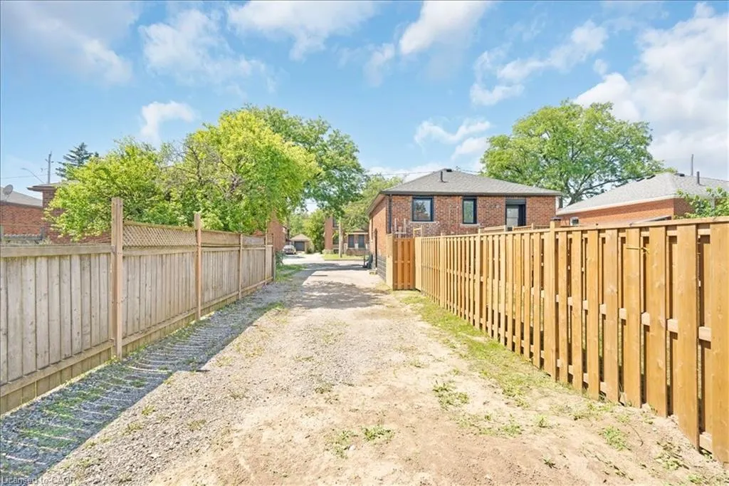 449 Upper Wellington Street, #1