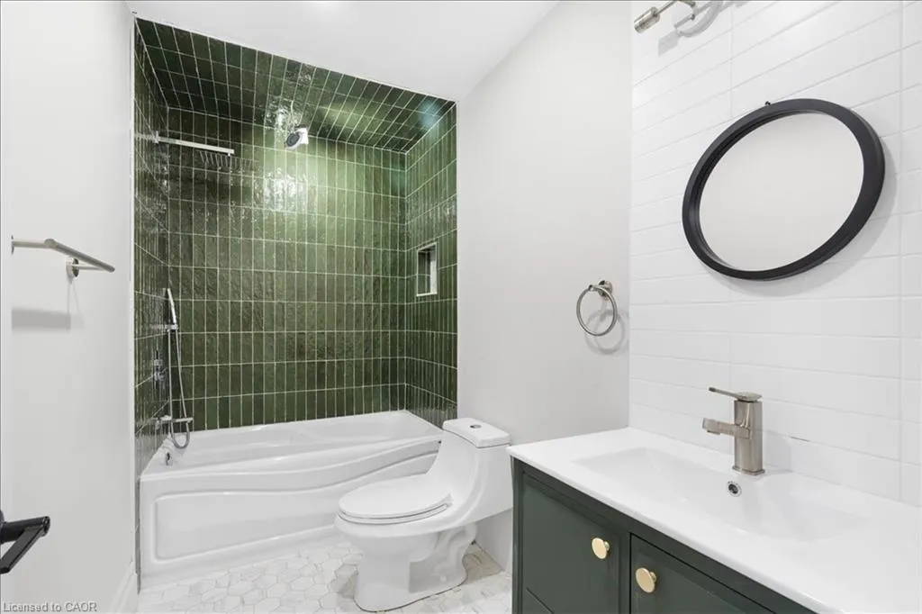 449 Upper Wellington Street, #1