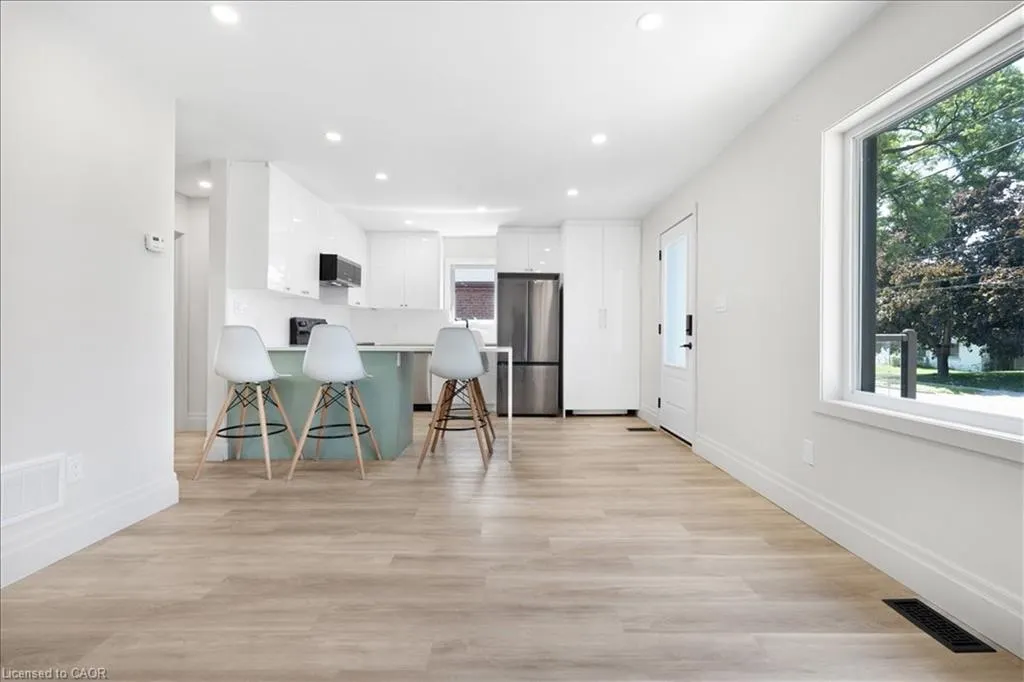 449 Upper Wellington Street, #1