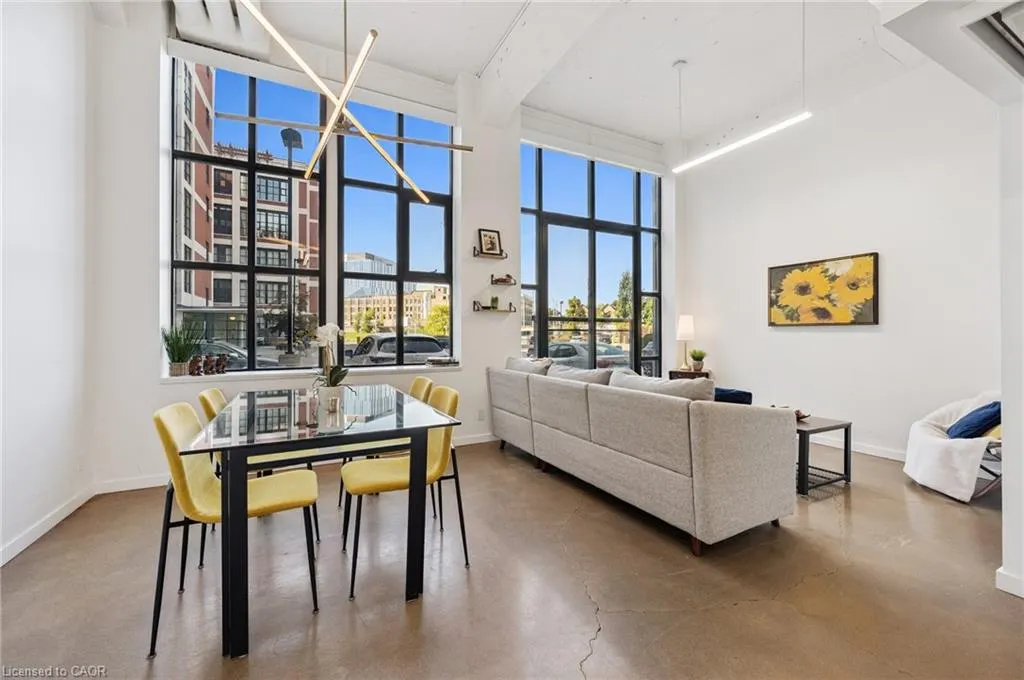 404 King Street W, #128
