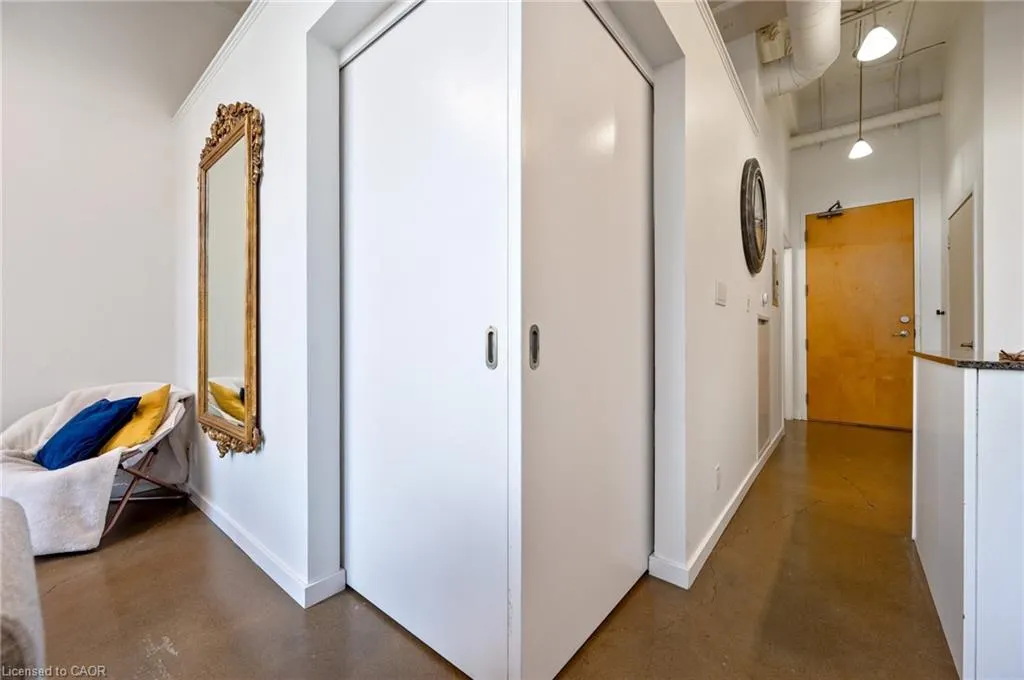 404 King Street W, #128