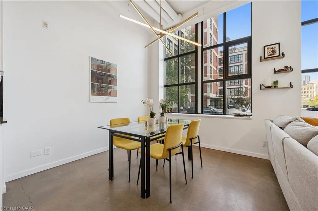 404 King Street W, #128
