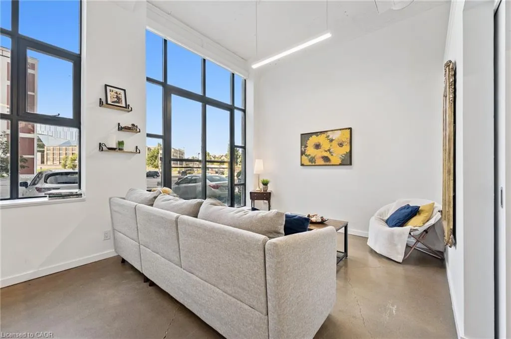 404 King Street W, #128