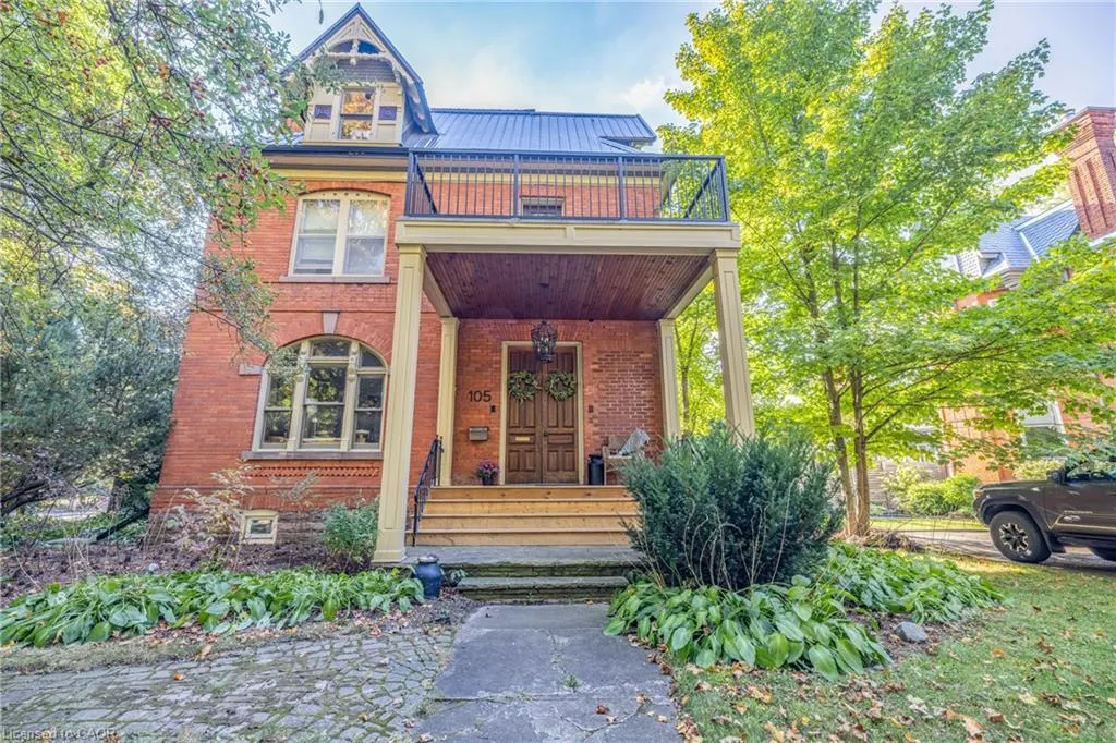 105 Vansittart Avenue