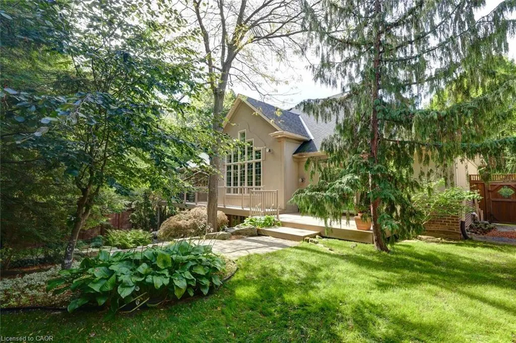 1227 Riverbank Way