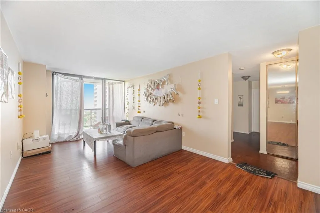 21 Knightsbridge Road, #1507