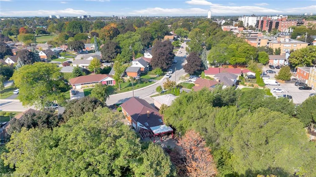 63 Hardale Crescent