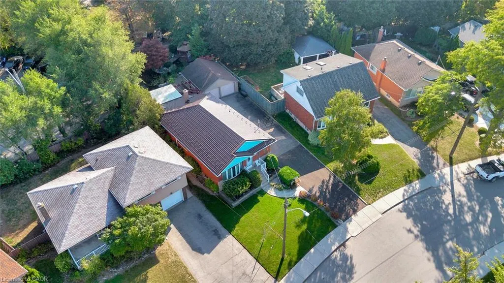 63 Hardale Crescent